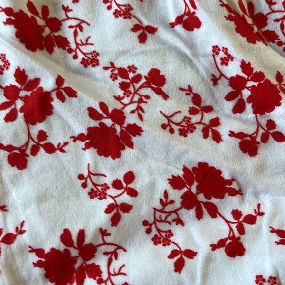 NWOT bSoft Roses Print Bamboo Blend Extremely Soft Side Pockets Pajama Pants S - Picture 3 of 5